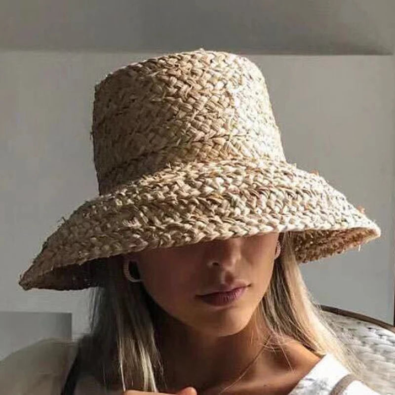 Fashion Women Wide Brim Raffia Hat – Elegant Sun Protection for Summer